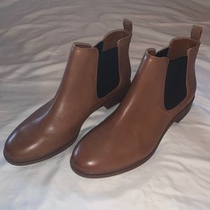 Never worn women’s ankle boots!
